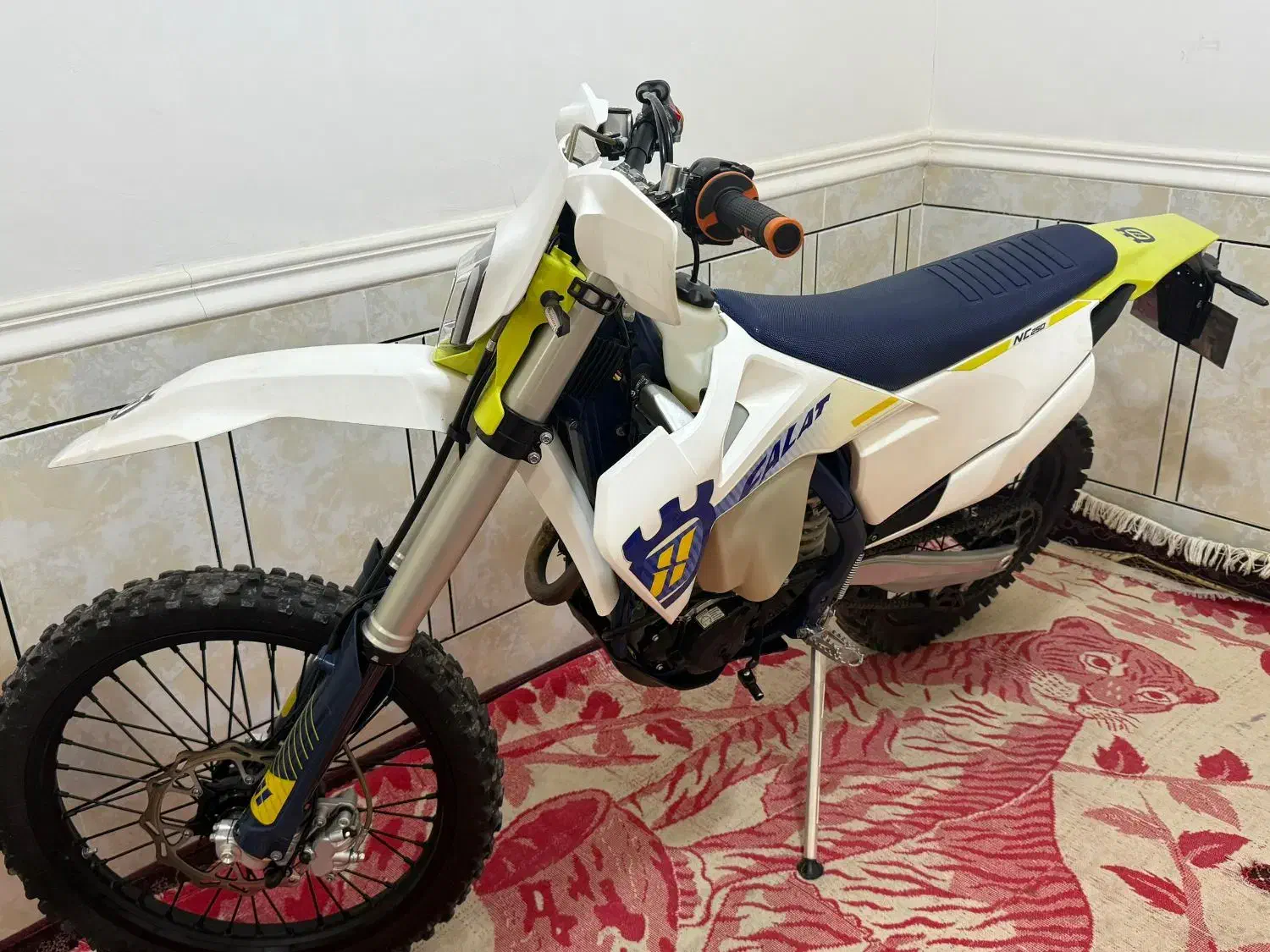 طرح هاسکی 250 پلاک|موتورسیکلت|گراش, |دیوار