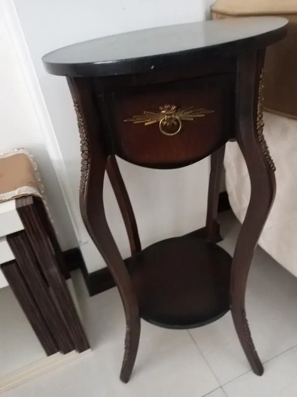 میز تلفن|میز تلفن|بابل, |دیوار