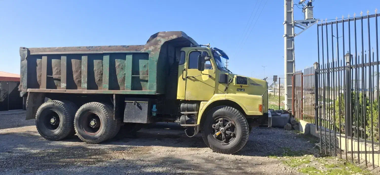 ولوو کمپرسی ۶۵ .نمایشگاه کامیون طبرستان|خودرو سنگین|ساری, |دیوار