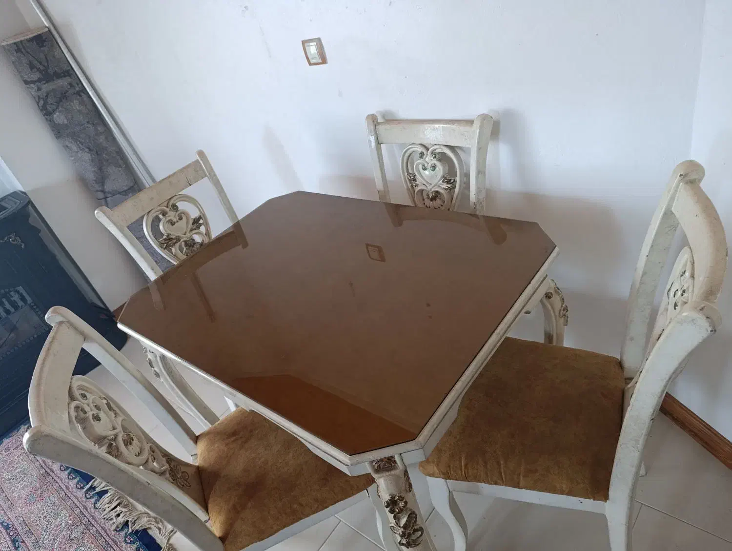 میز ناهارخوری 4نفره|میز و صندلی غذاخوری|چالوس, |دیوار