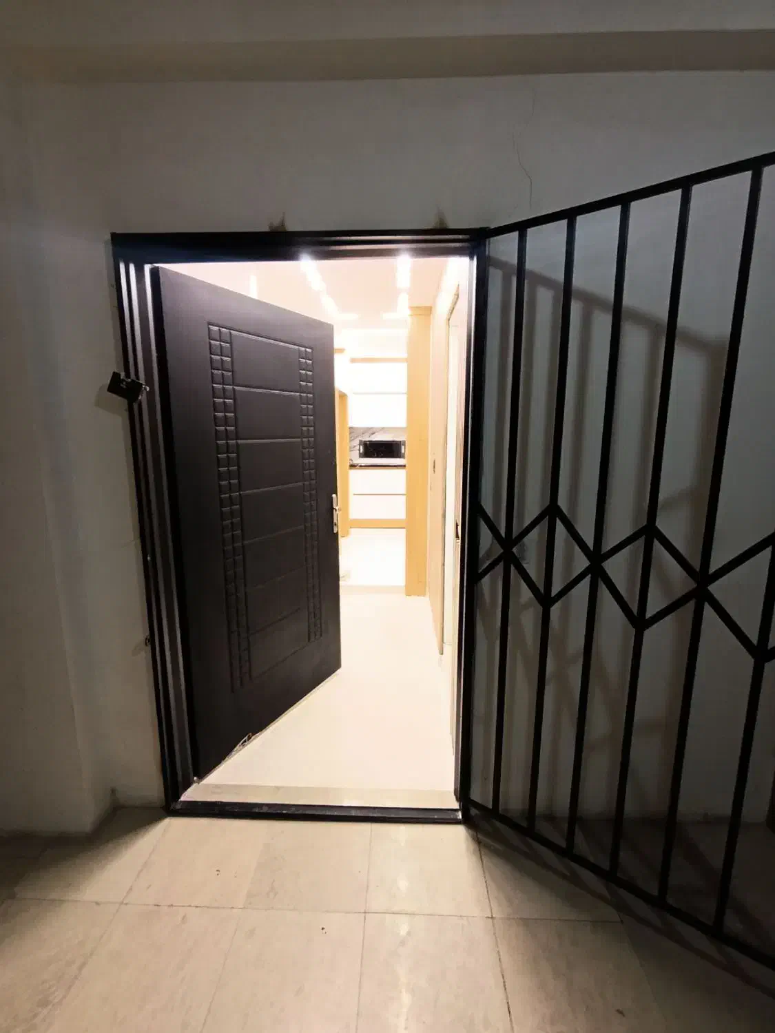 واحد ۸۸متری/واقع در بهترین لوکیشن شهر جدید|فروش آپارتمان|هشتگرد, شهرک پامچال|دیوار