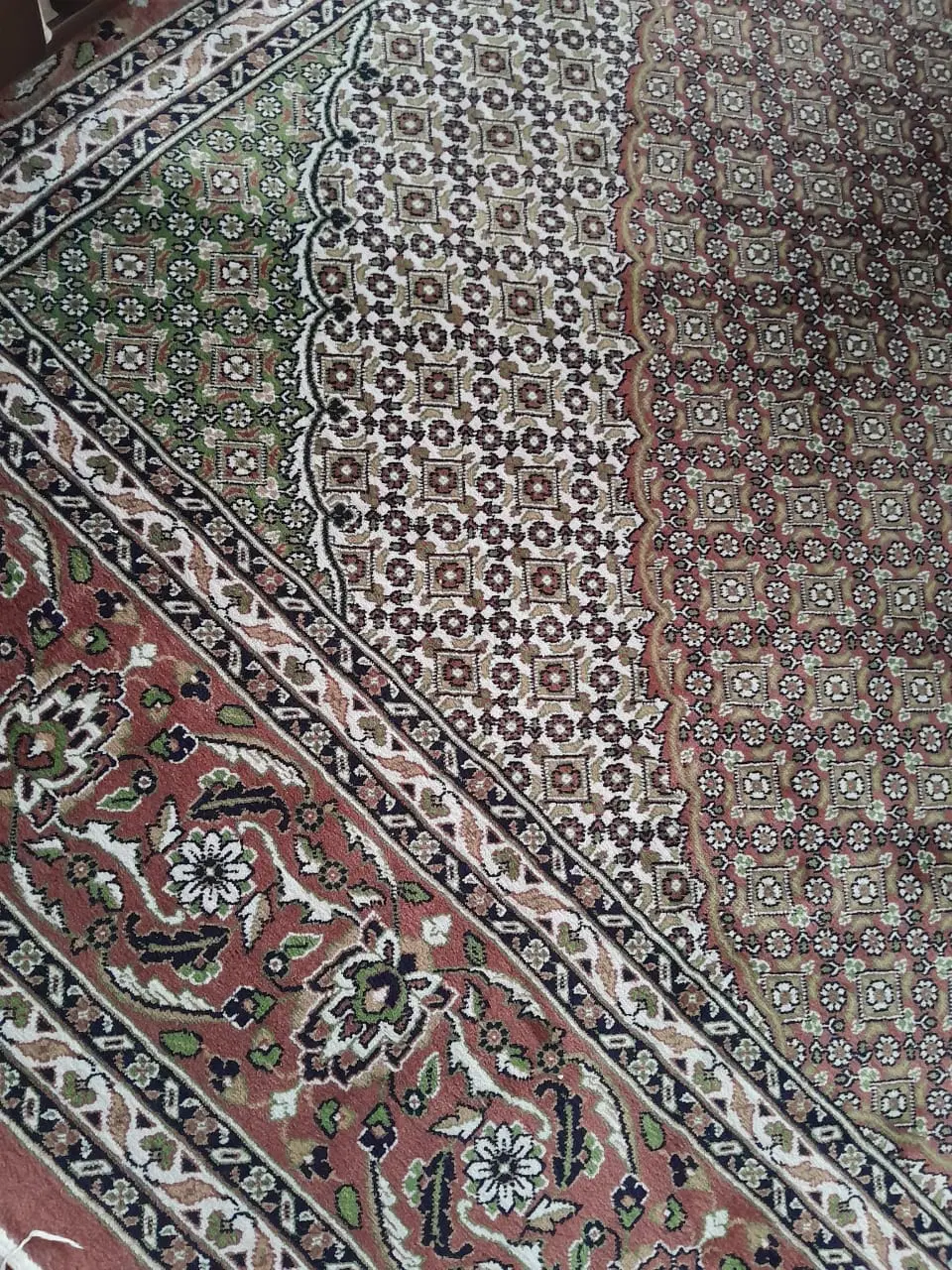 دوخته فرش ماشینی ۹ متری و یه کناره ۳ متری|فرش|تهران, سازمان برنامه شمالی|دیوار