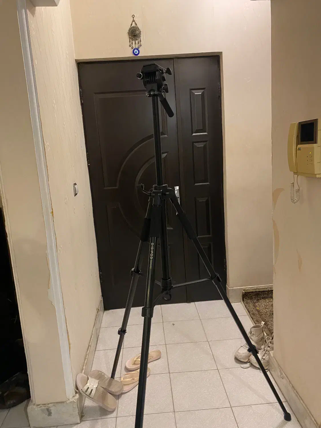 پایه دوربین حرفه ای و کیف دوربین|دوربین عکاسی و فیلمبرداری|رشت, دیلمان|دیوار