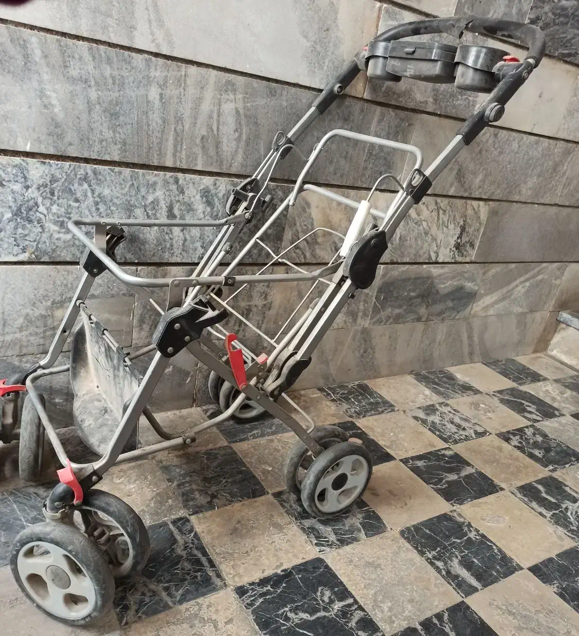 اسکلت کالسکه فلزی|کالسکه و لوازم جانبی|تهران, والفجر (افسریه)|دیوار