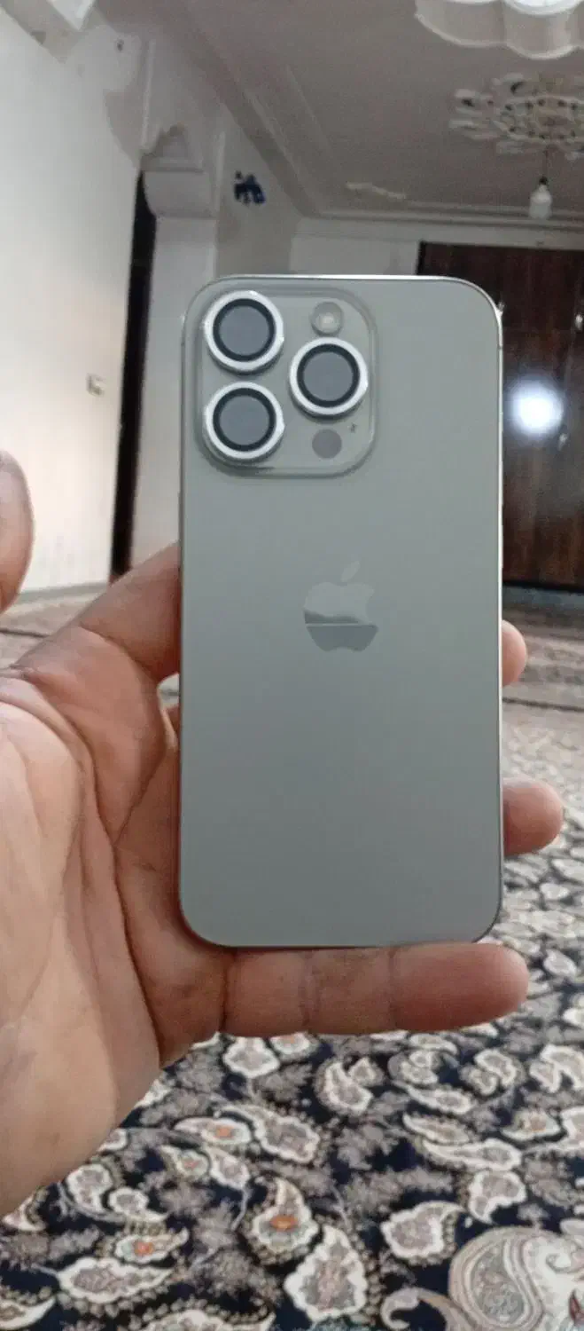 آیفون 15پرو|موبایل|شیراز, بید زرد|دیوار