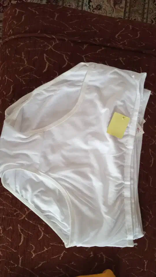 شرت|لباس|مرودشت, استادیوم‎|دیوار