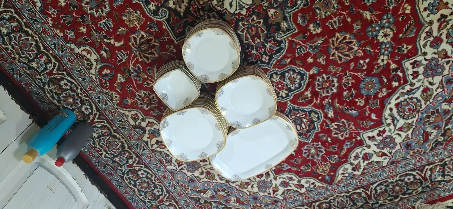 فروش سرویس چینی  18 نفره|ظروف سرو و پذیرایی|بندر ماهشهر, |دیوار