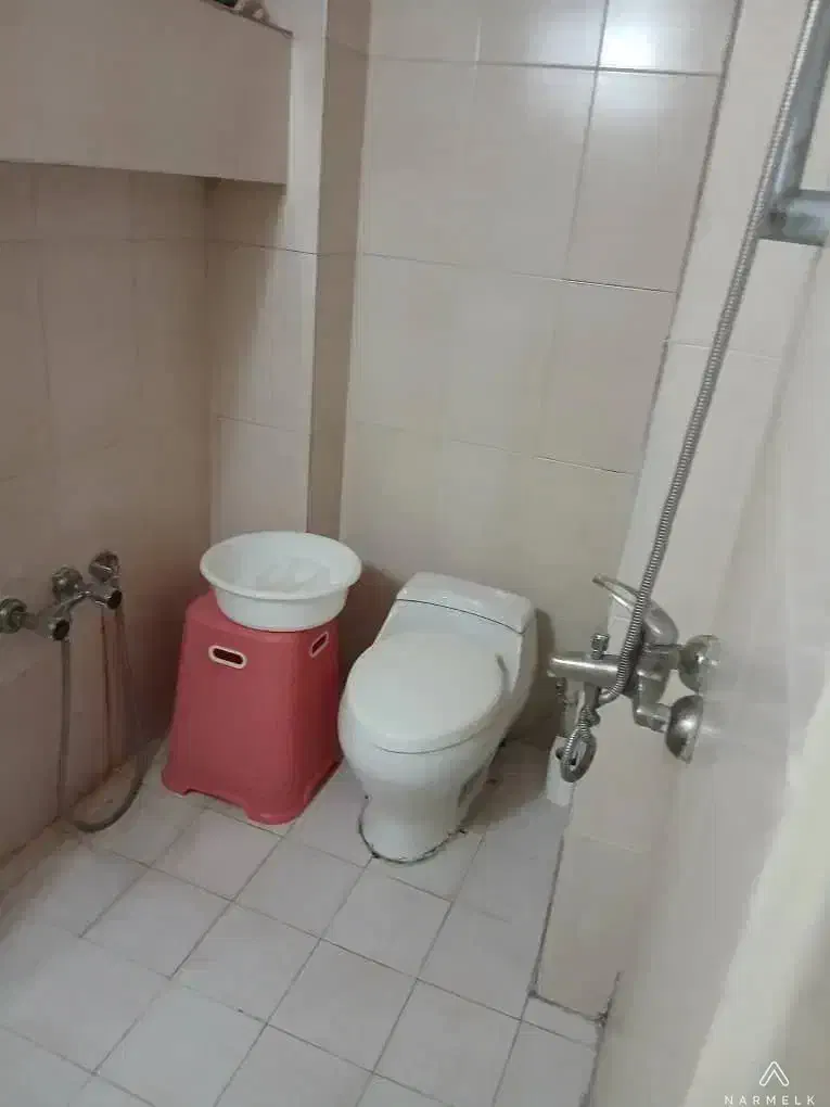 واحد۵۲متری/طبقه اول/خیابان قریشی