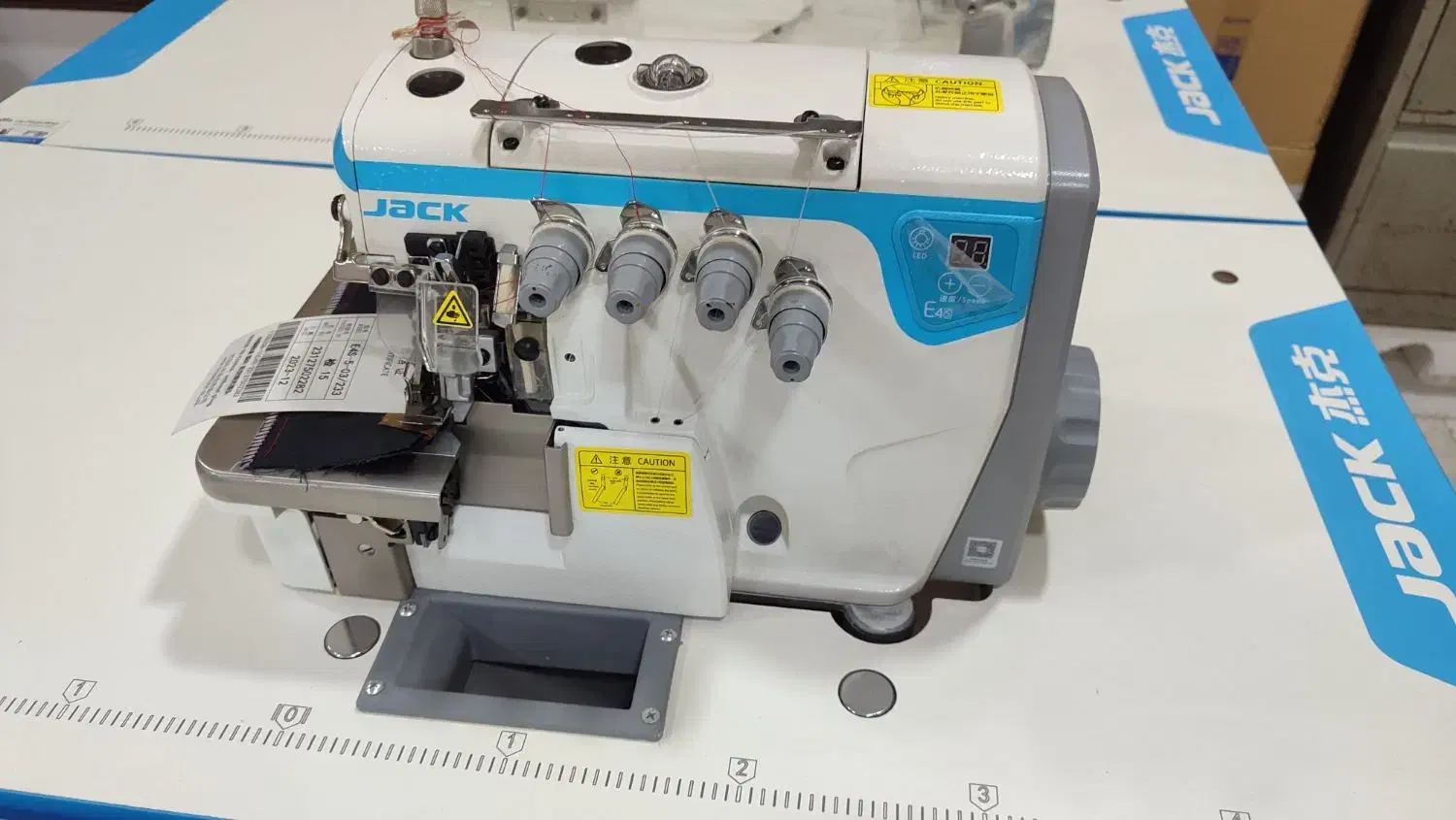 چرخ سردوز پنج TYPICAL|چرخ خیاطی و ریسندگی|اصفهان, خواجه عمید|دیوار