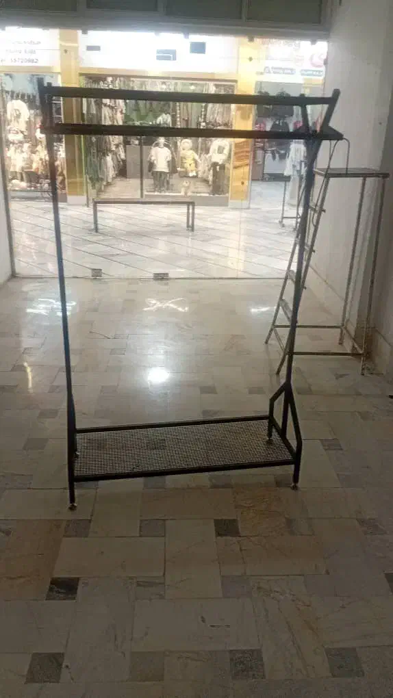 رگال وسط اتوبوسی|فروشگاه و مغازه|تهران, امام زاده حسن|دیوار