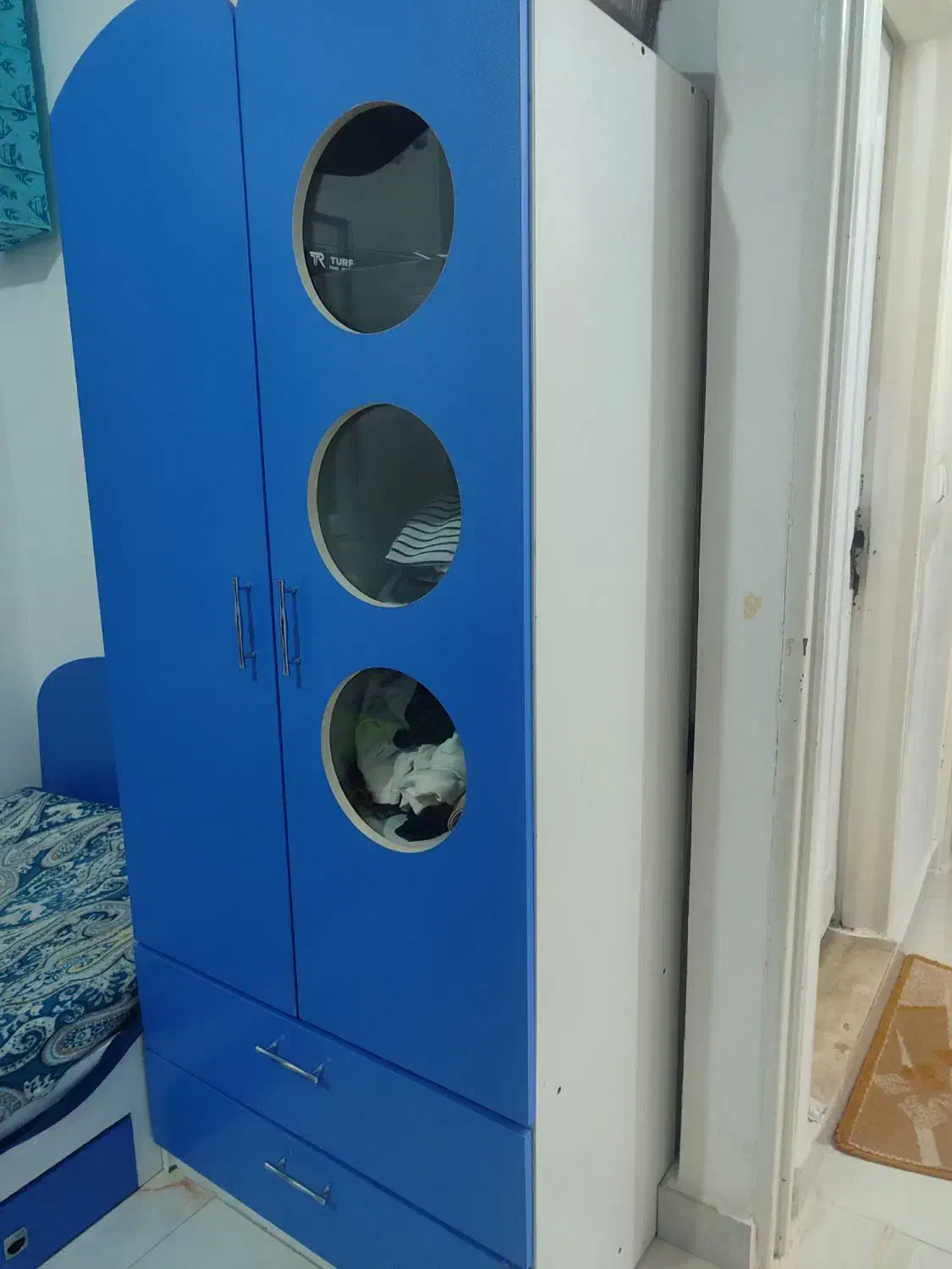 کمد تخت پا تختی میز تحریر و شلف بزرگ آبی پسرانه|تخت و سرویس خواب|لاهیجان, بوجایه|دیوار