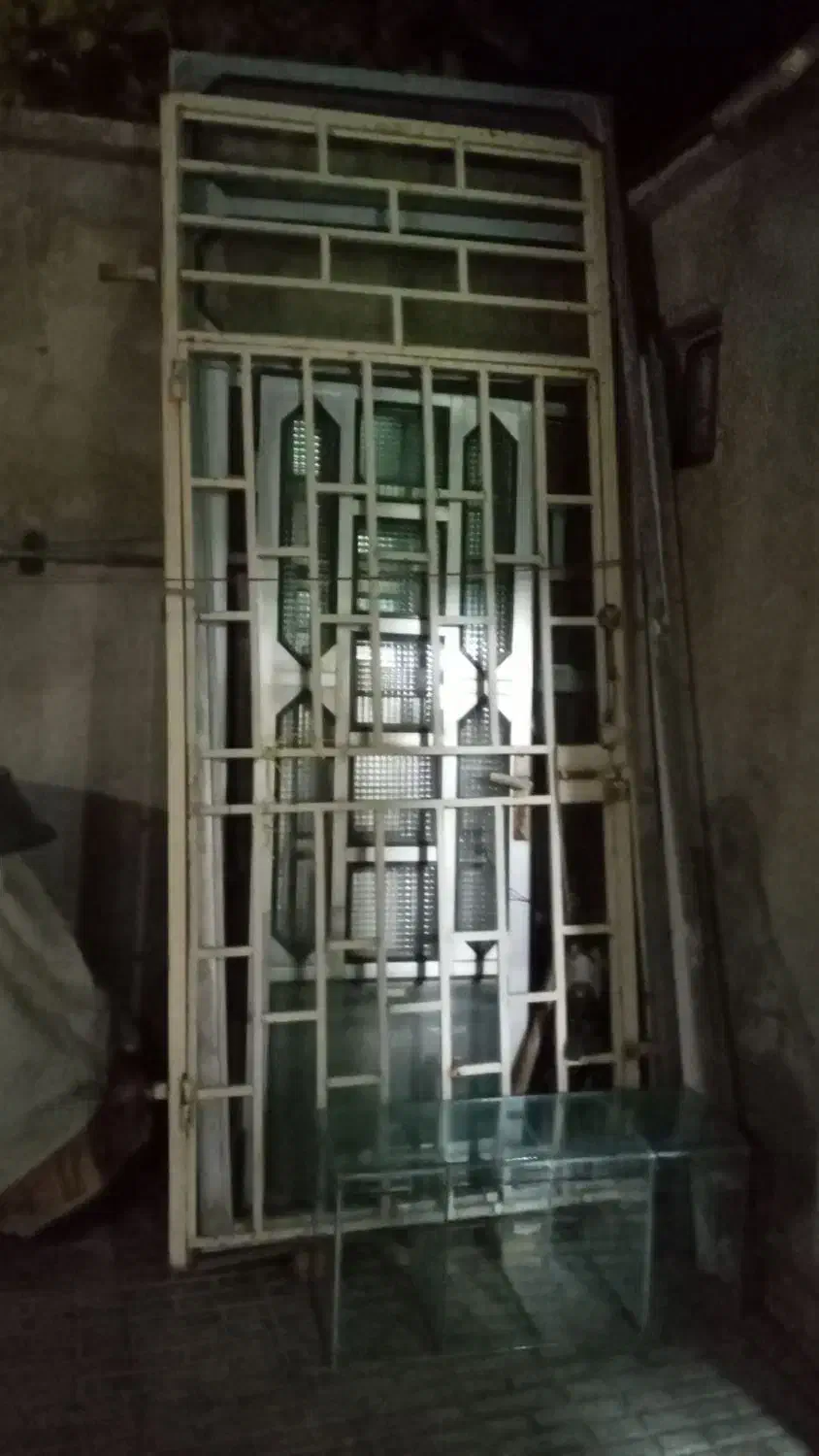 دروپنجره وحفاظ|مصالح و تجهیزات ساختمان|صحنه, |دیوار