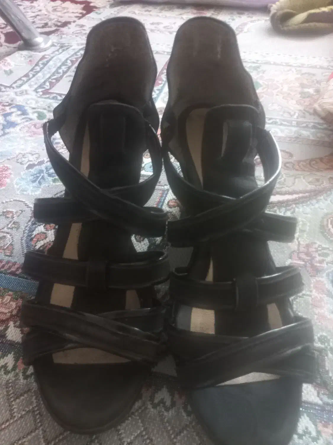 کفش مجلسی|کیف، کفش، کمربند|نیشابور, مازول|دیوار