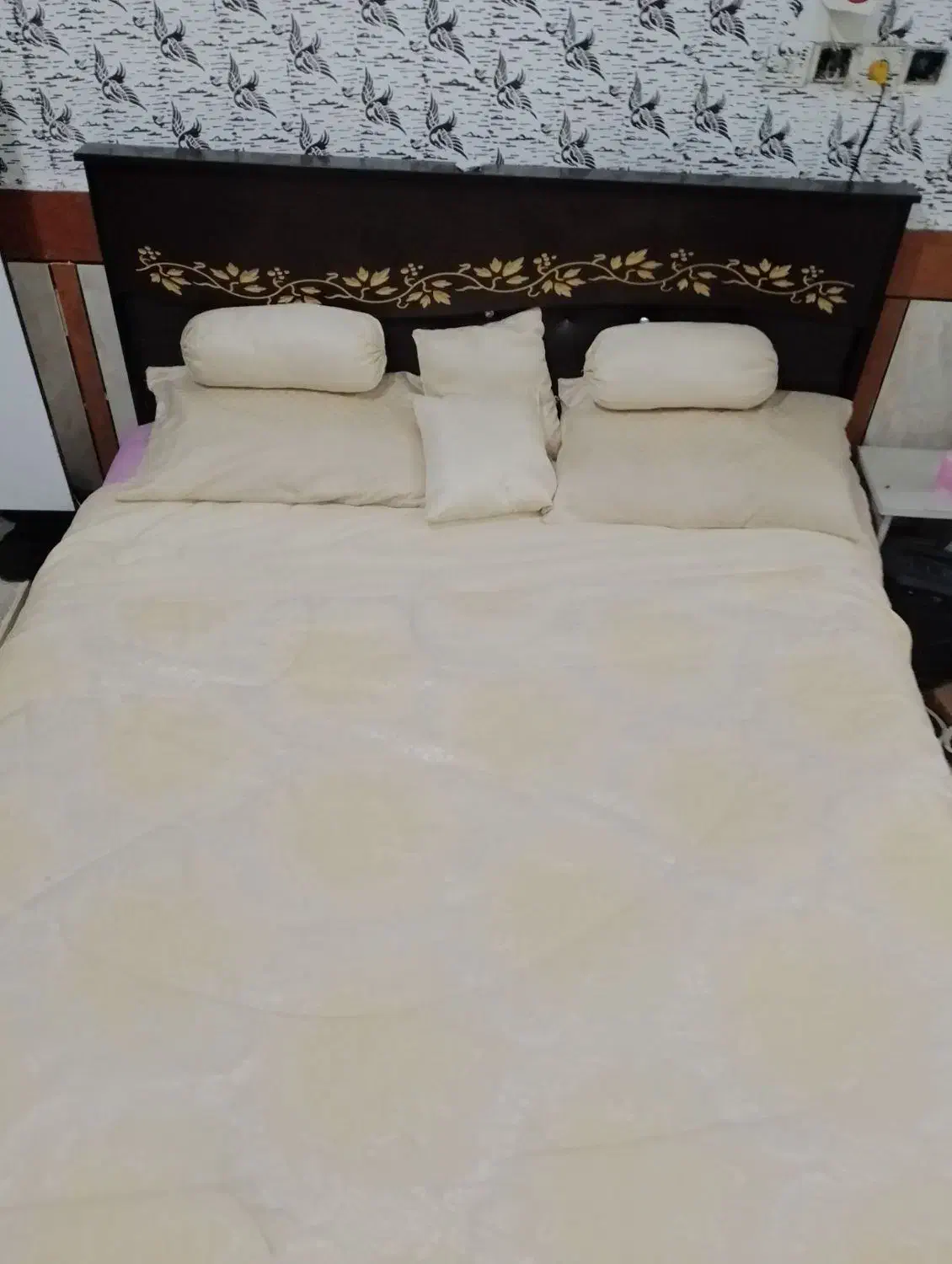 تخت خواب دونفره|تخت و سرویس خواب|رامشیر, |دیوار