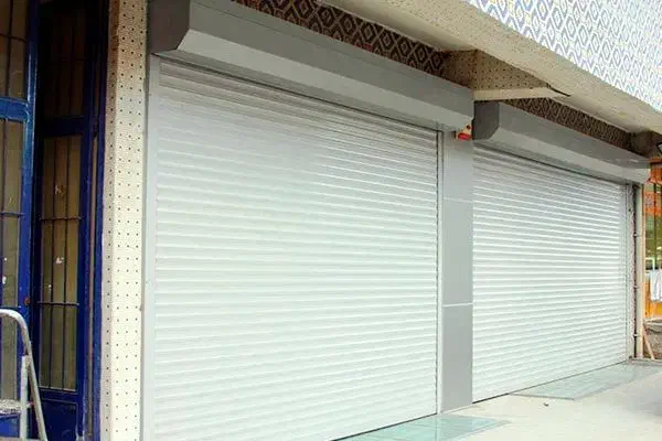 ۲۳مترمغازه/حاشیه اصلی شریعتی/دهنه ۴/تردد بالا|اجارهٔ مغازه و غرفه|مشهد, شهرک رازی (شهرک غرب)|دیوار