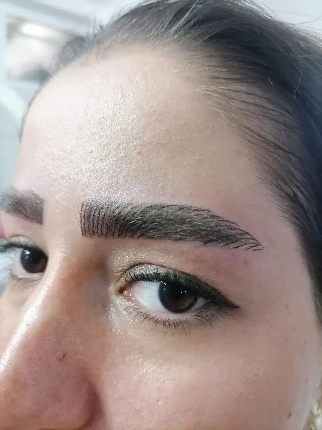 به یک نفر مدل خط چشم ومیکرو ابرو نیازمندیم|خدمات آرایشگری و زیبایی|خوی, |دیوار