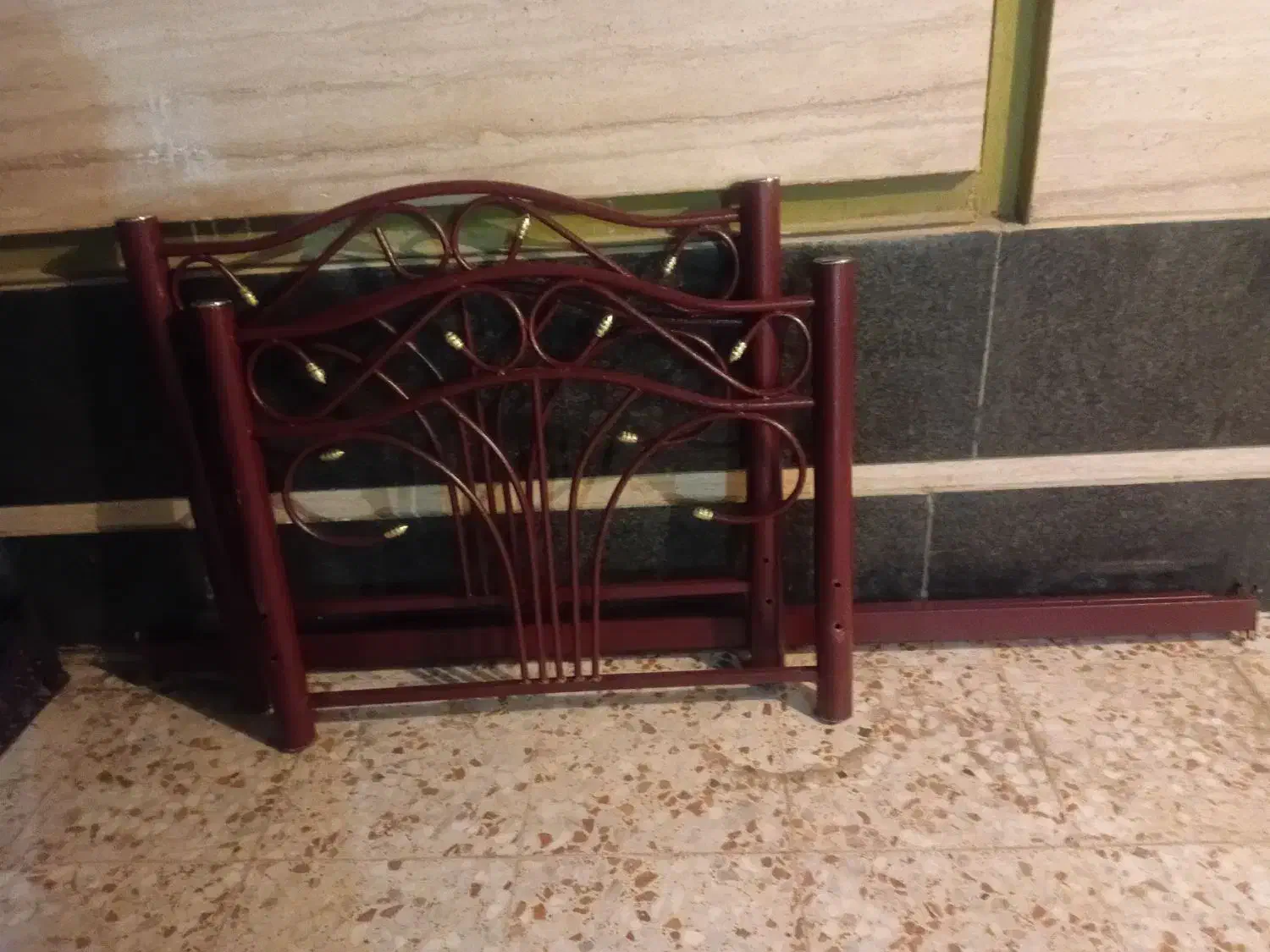 تخت فلزی ۱نفره|تخت و سرویس خواب|زرقان, |دیوار