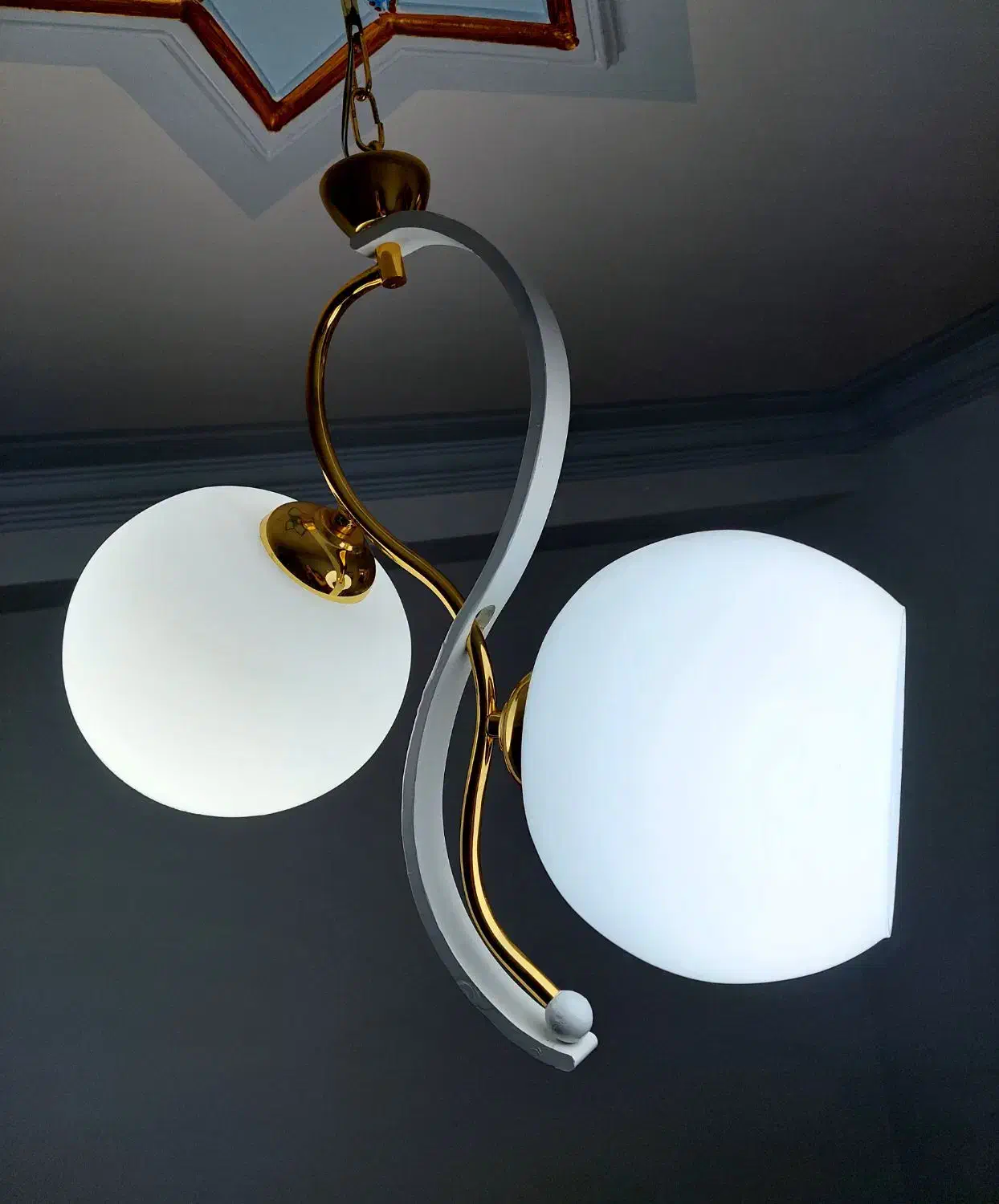 دو عدد لوستر و دو عدد چراغ خواب دیواری|لوستر و چراغ آویز|مراغه, |دیوار