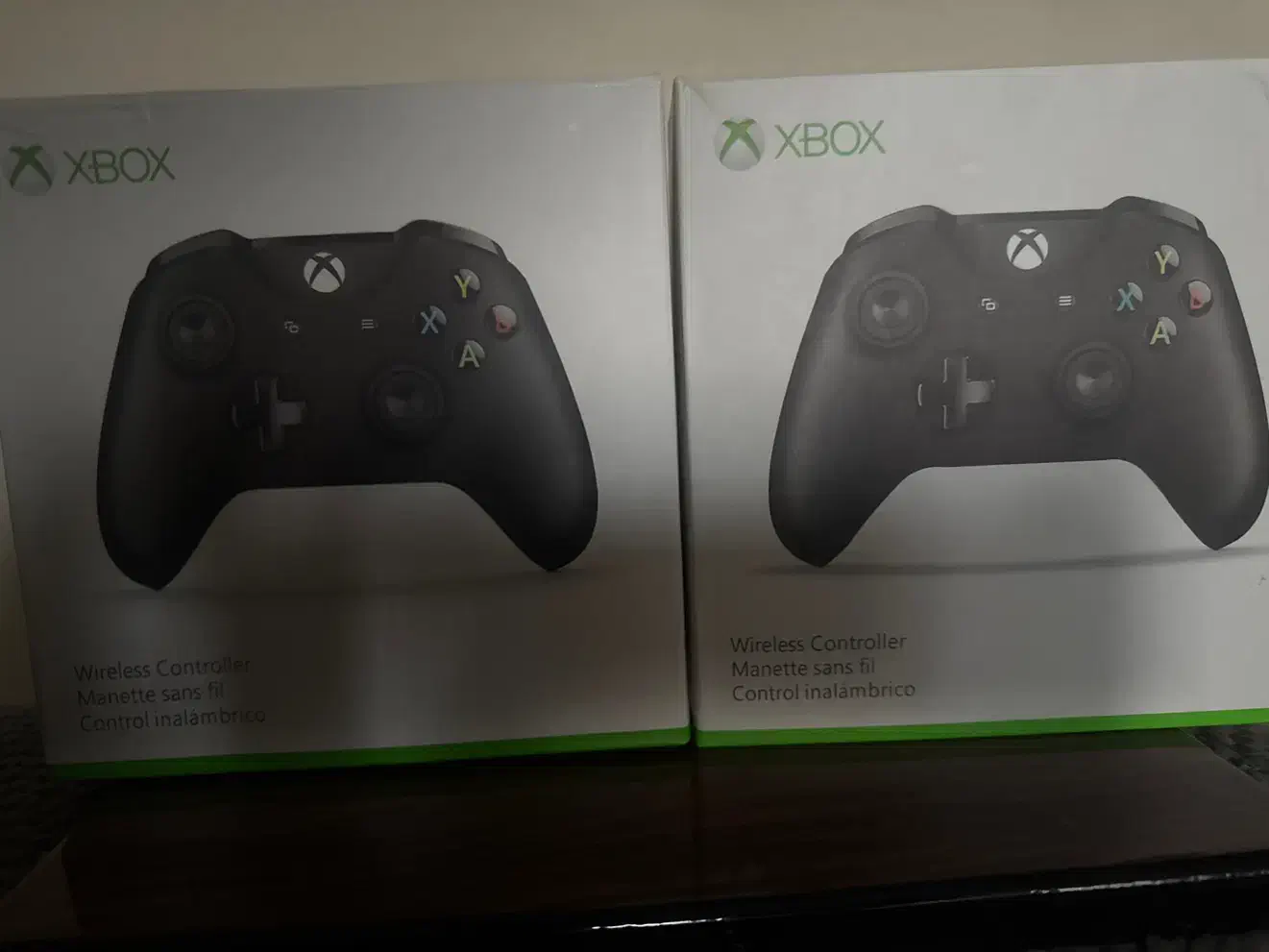 دو عدد دسته ایکس باکس وان اس|کنسول، بازی ویدئویی و آنلاین|کرج, باغستان|دیوار