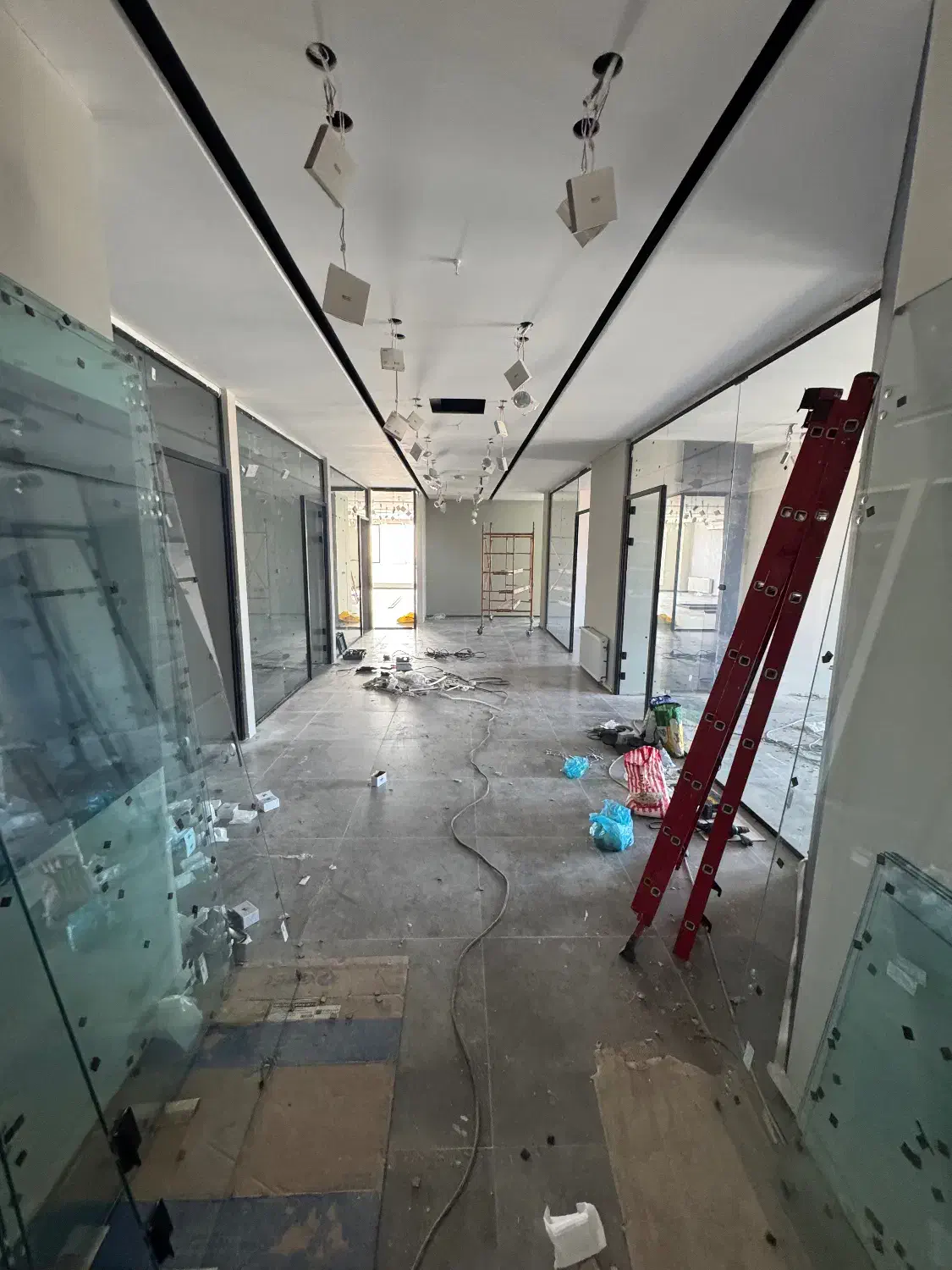 نصب شیشه سکوریت|خدمات پیشه و مهارت|گرگان, |دیوار