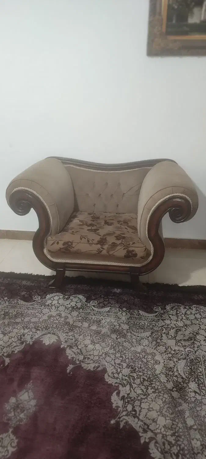 نیم ست مبل راحتی با جلو مبلی ودوعدد عسلی|مبلمان خانگی و میز عسلی|اسلام‌شهر, سیمرغ|دیوار