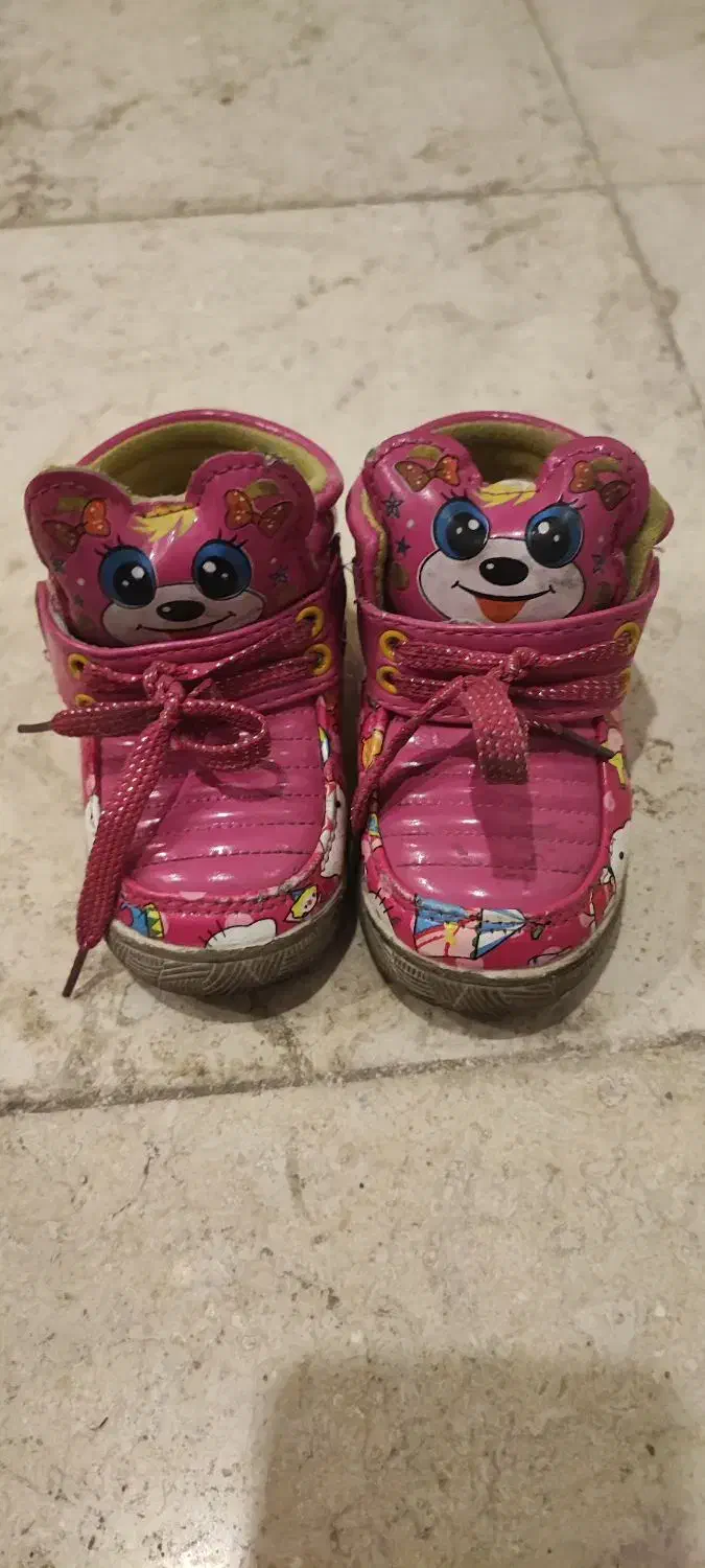 چکمه دخترانه سایز۲۴مناسب یک سال و نیم دو سال|کفش و لباس بچه|مشهد, آبکوه|دیوار