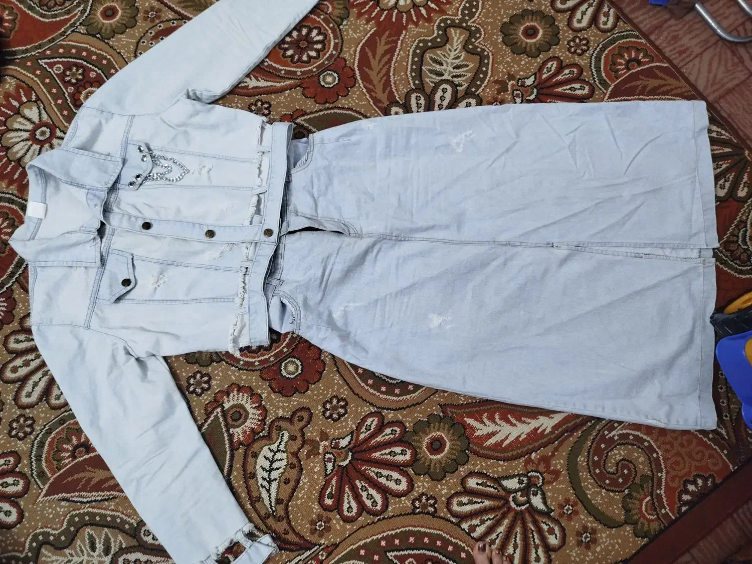 لباس جین|لباس|قم, ولیعصر|دیوار