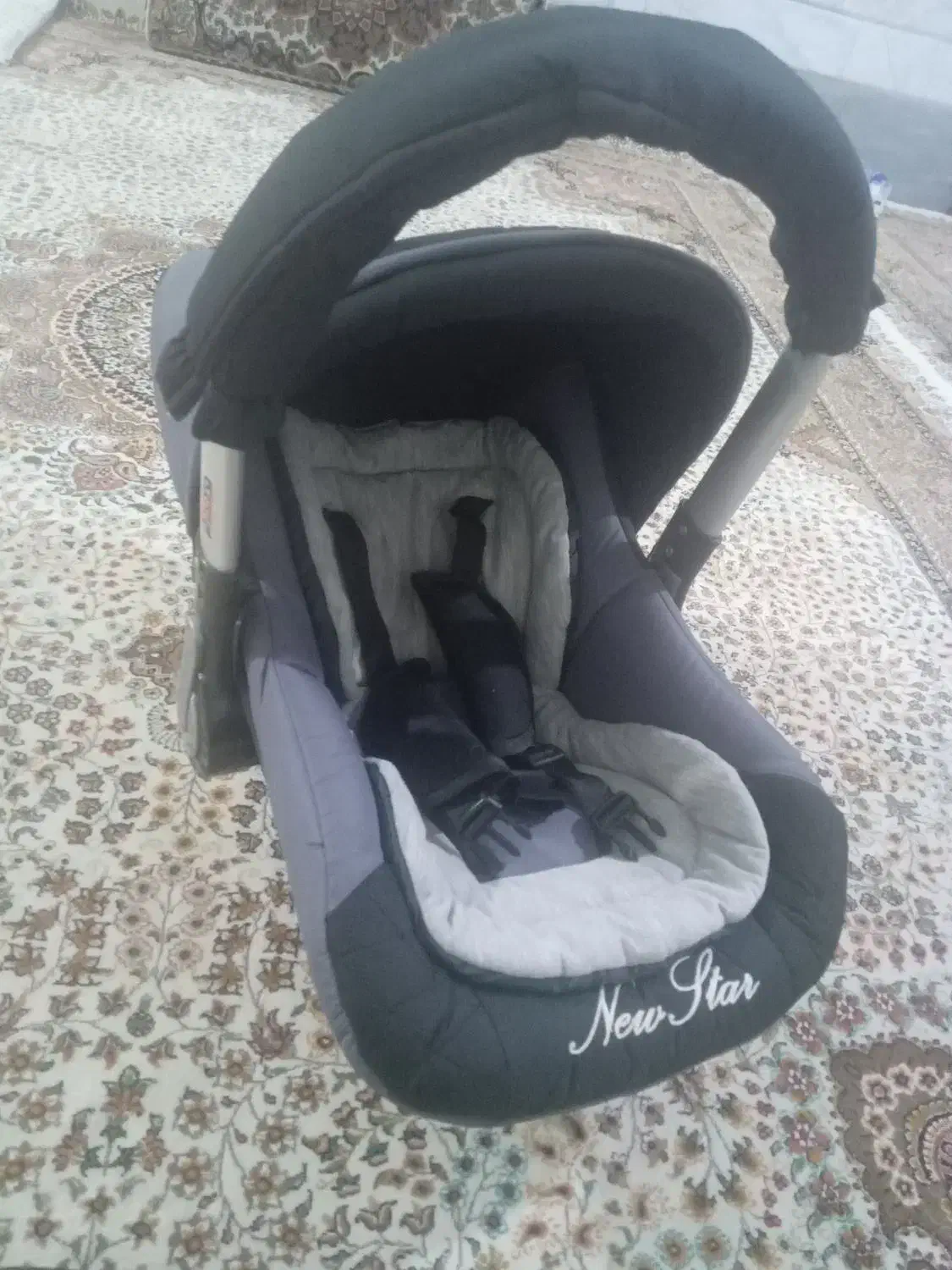 کریر نوزاد|کالسکه و لوازم جانبی|قم, چهل درخت‎|دیوار