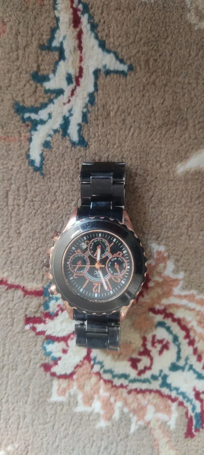 ساعت مچی|ساعت|اصفهان, منتظرالمهدی|دیوار