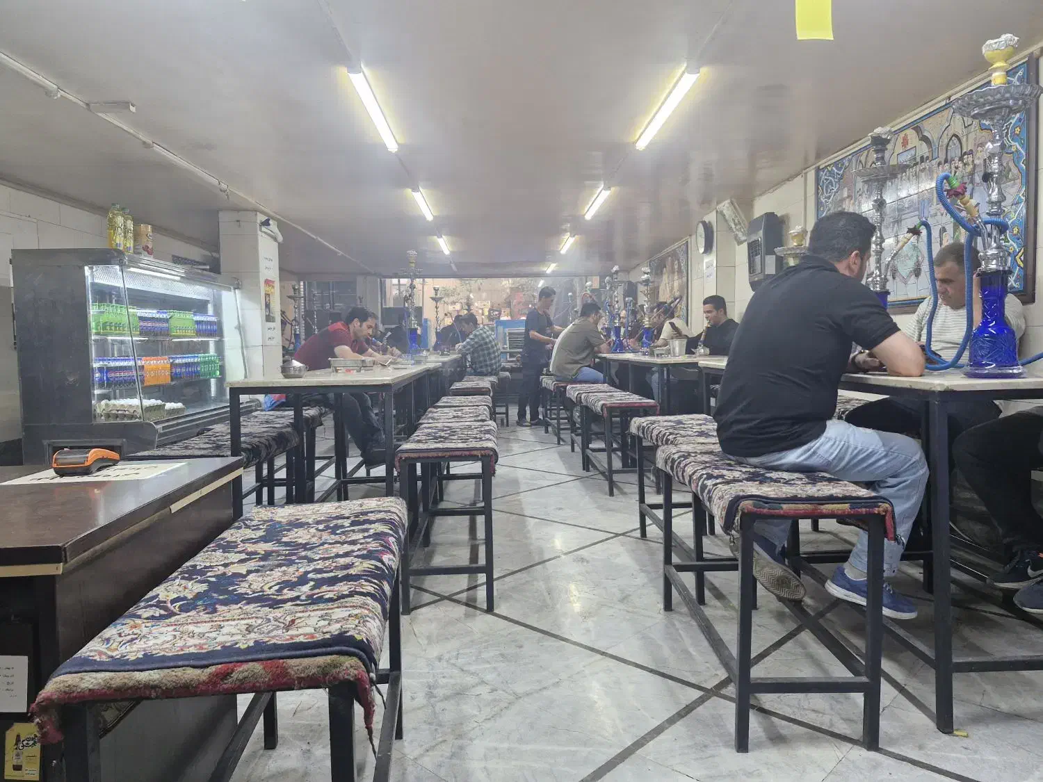 سری زن ، وسط،کار|استخدام خدمات فروشگاه و رستوران|تهران, شهرآرا|دیوار