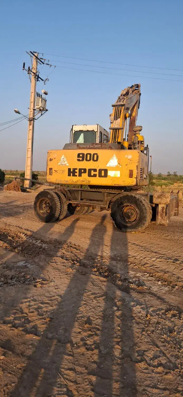 بیل لاستیکی A900. 2007|خودرو سنگین|اهواز, ۲۴ متری|دیوار