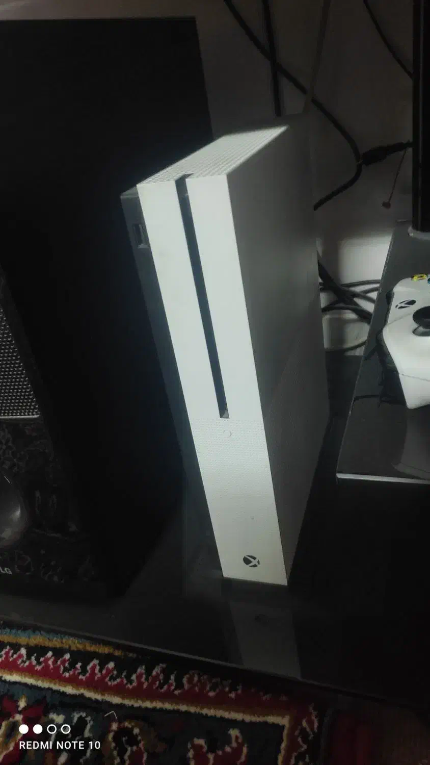 xbox one s|کنسول، بازی ویدئویی و آنلاین|قم, زاویه|دیوار