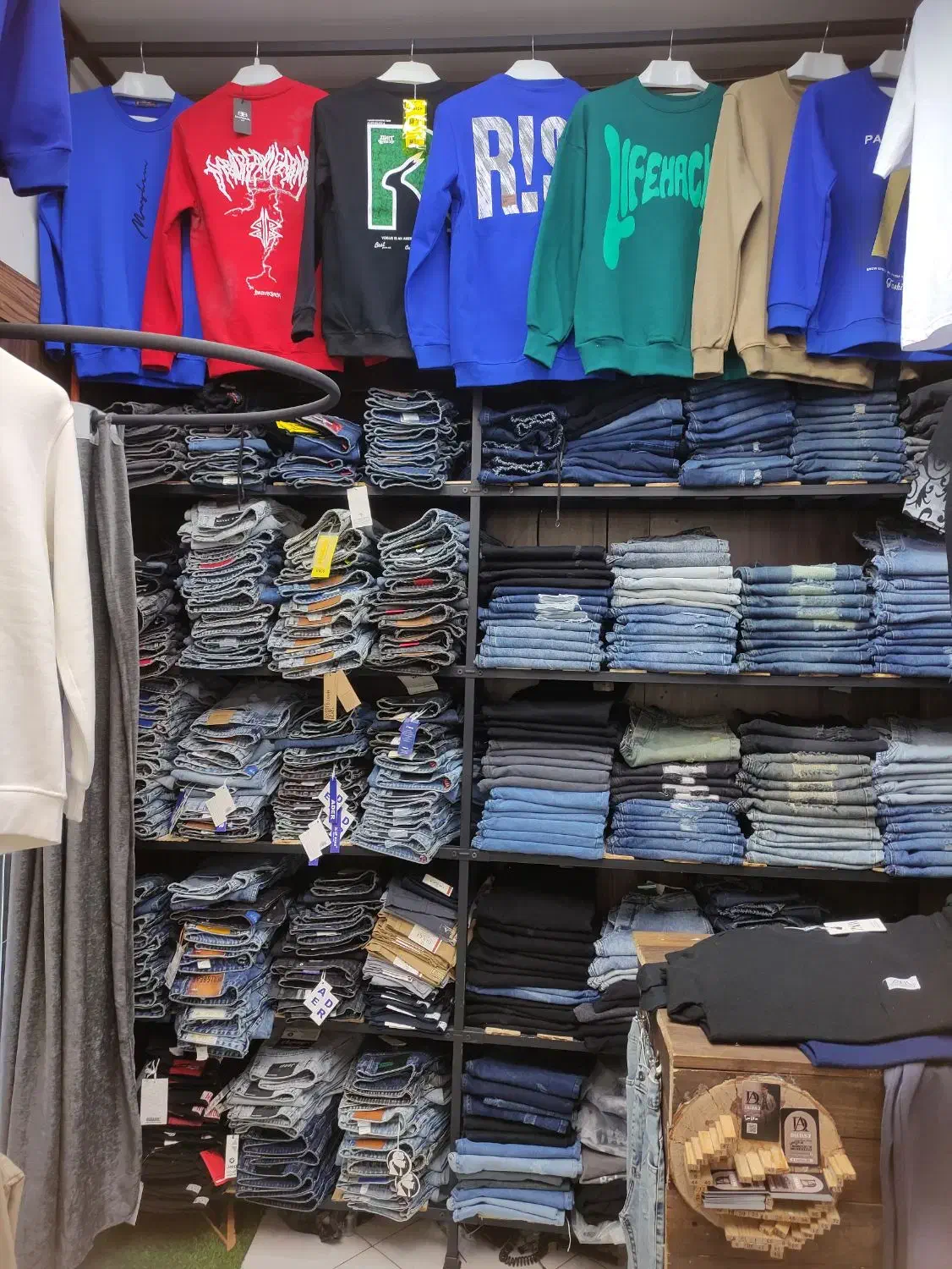 بوتیک مردانه و فروش تک سایز دورس تیشرت هودی شلوار|لباس|شیراز, لب آب|دیوار