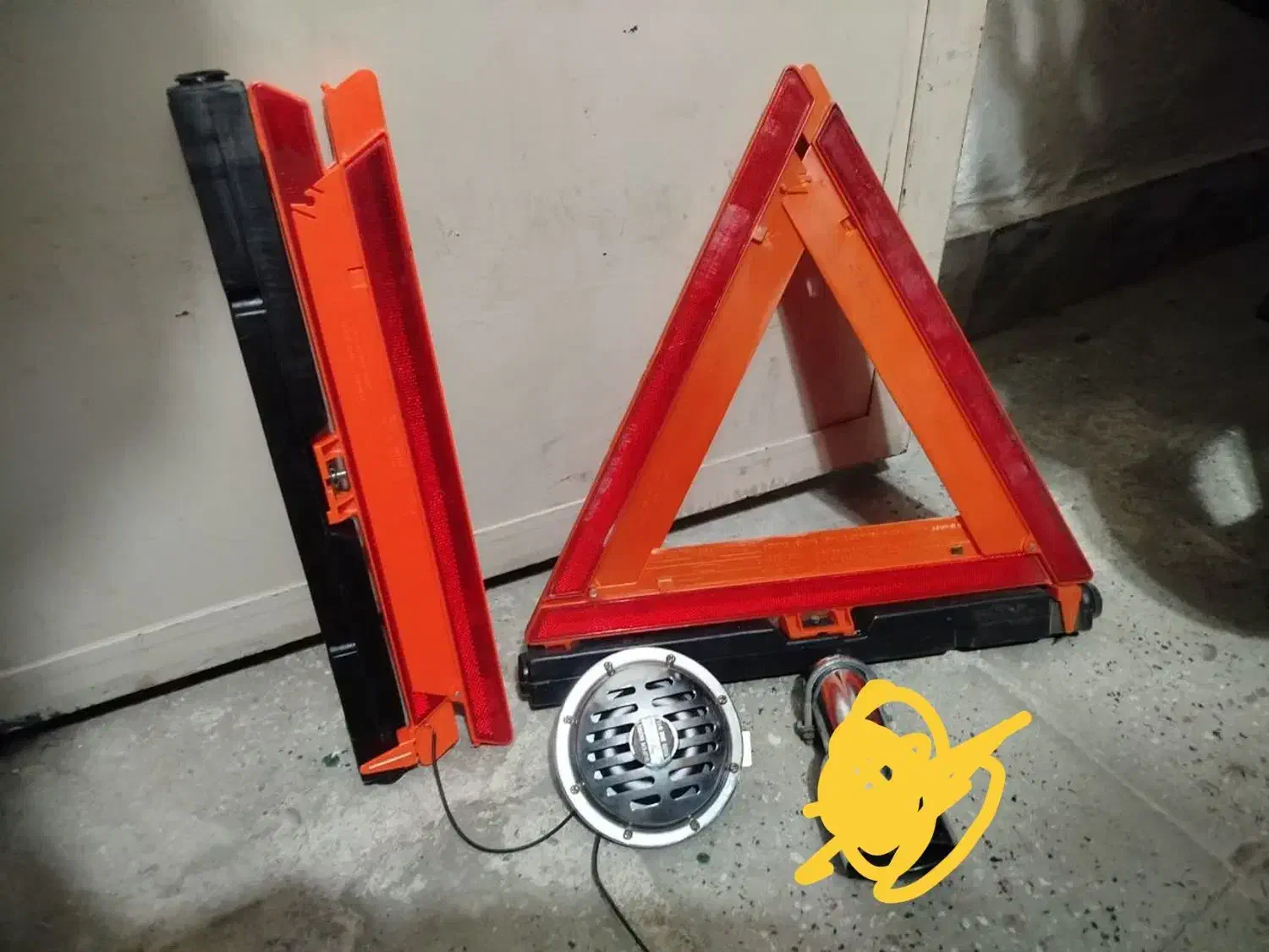 بوق .سراگزوز .مثلثی خطر|قطعات یدکی و لوازم جانبی|مشهد, شریف|دیوار