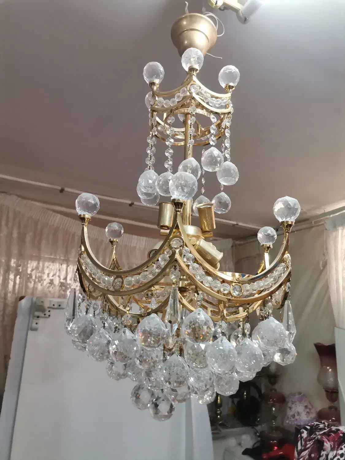 لوسترشیک ونو|لوستر و چراغ آویز|قم, هنرستان|دیوار