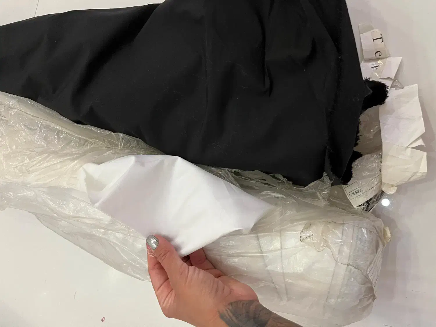 طاقه پُپلین خارجی سفیدمشکی قواره‌دار بفروش می‌رسد|لوازم خیاطی و بافتنی|تهران, دربند|دیوار