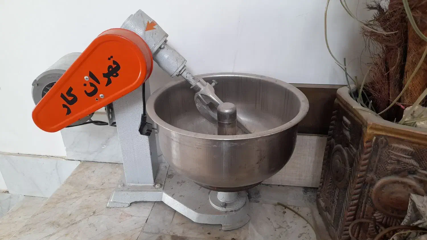 همزن خمیر ۸ کیلویی|خردکن، آسیاب، غذاساز|شاهرود, |دیوار