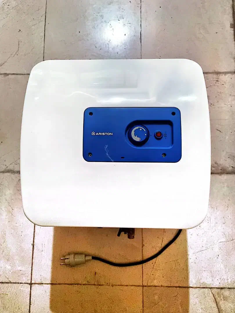 آبگرمکن برقی|آبگرمکن، پکیج، شوفاژ|کیش, |دیوار