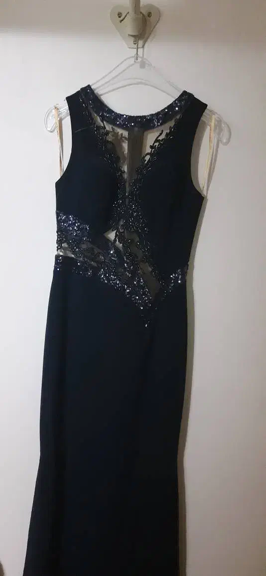 لباس مجلسی|لباس|سبزوار, پاسداران|دیوار