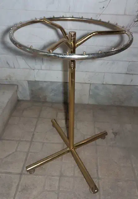 تجهیزات کامل فروشگاه پوشاک، دیواری و گردان|فروشگاه و مغازه|ری, دیلمان|دیوار