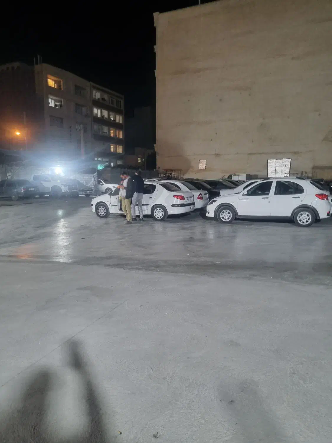 نگهبان برا پارکینگ شبانه روزی|استخدام سرایداری و نظافت|کرمانشاه, |دیوار