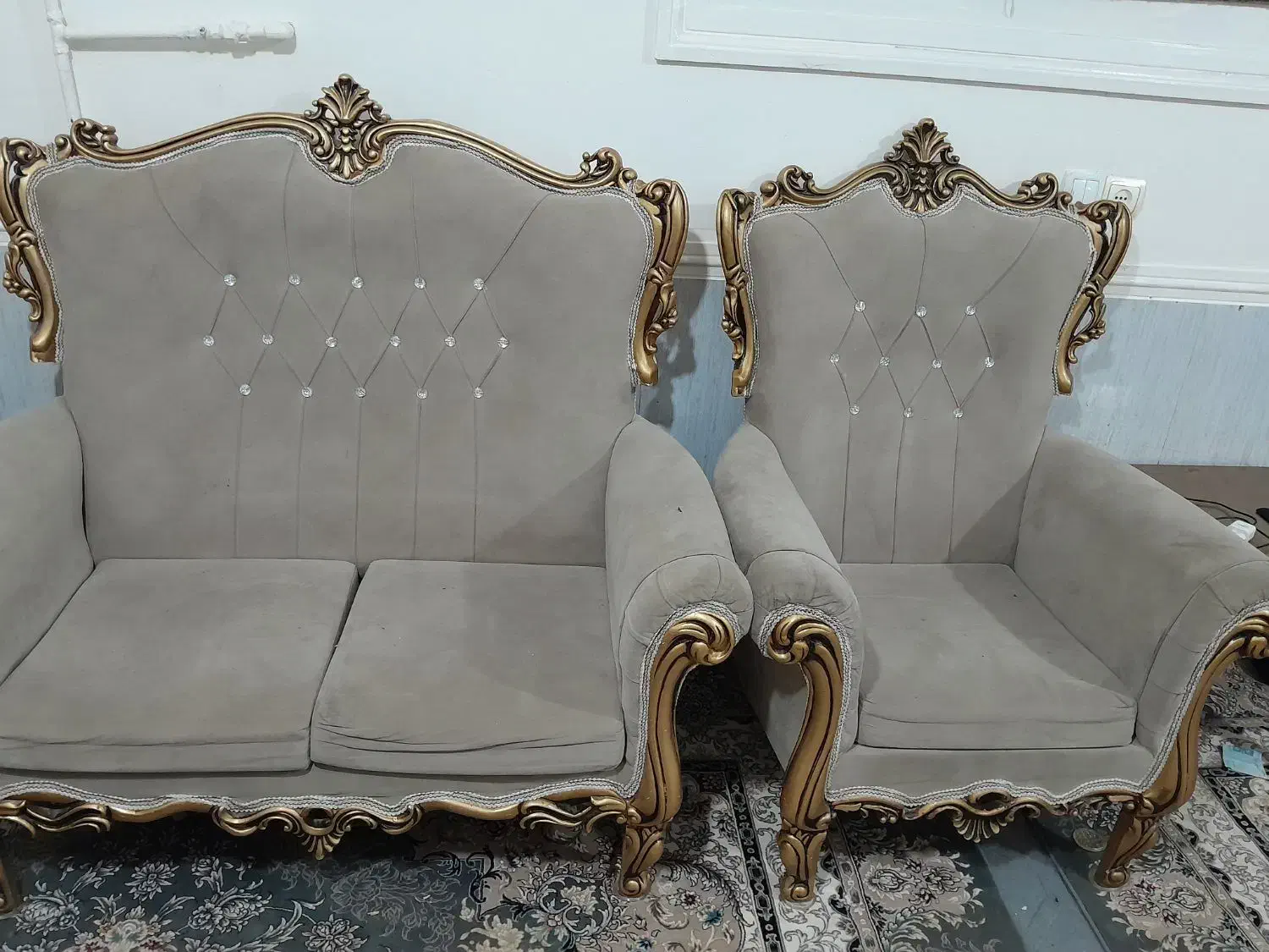 مبل سلطنتی هفت نفره با چوب گردو|مبلمان خانگی و میز عسلی|شیرینسو, |دیوار