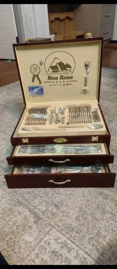 چند تیکه وسیله هست گلدان|پرینتر، اسکنر، کپی، فکس|تهران, امیریه|دیوار