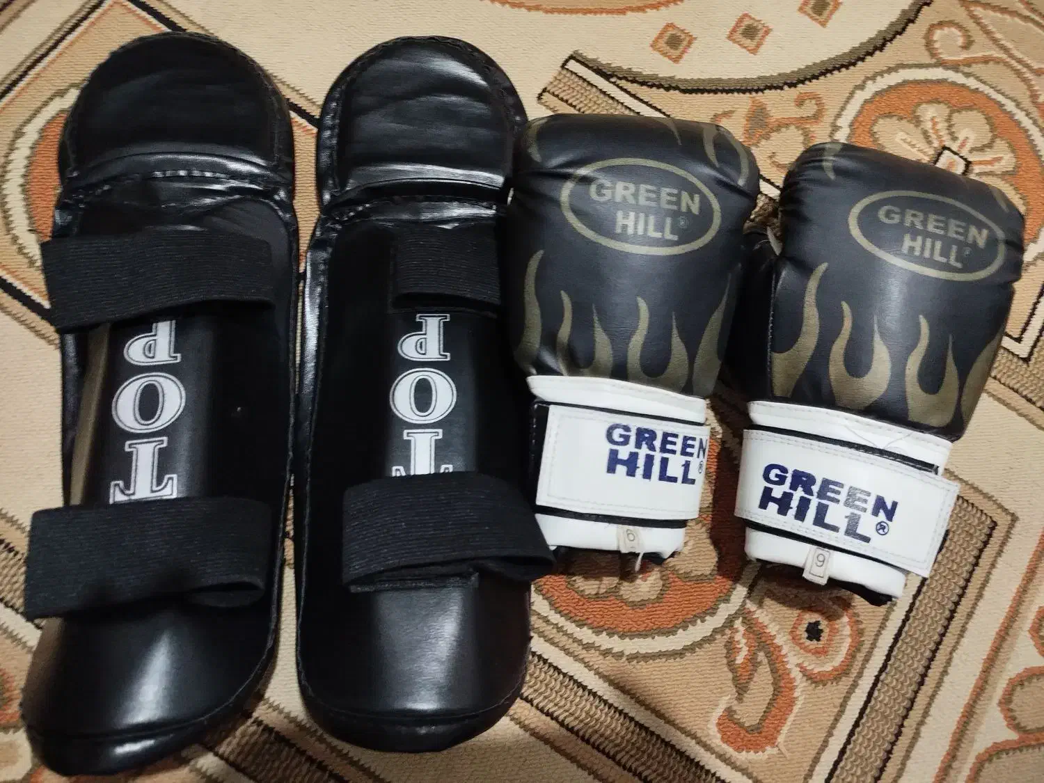 دستکش و ساقبندنو|تجهیزات ورزشی|قوچان, |دیوار