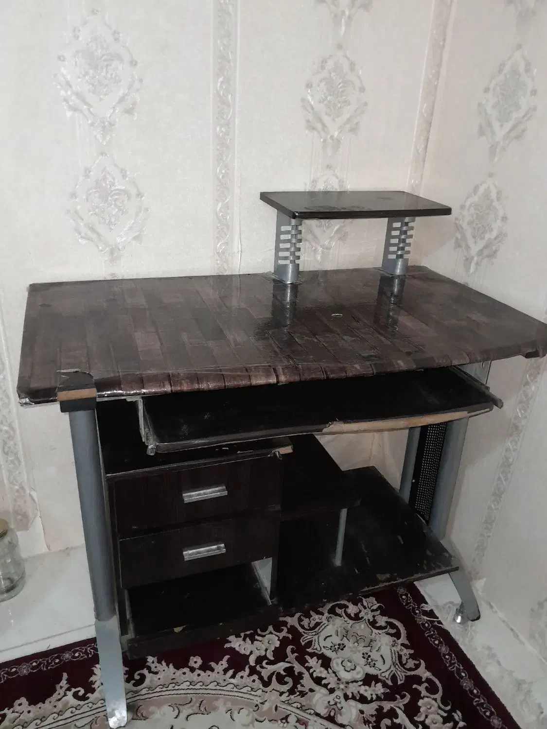 میز چوبی برای مطالعه و کامپیوتر|میز تحریر و کامپیوتر|اهواز, کیانپارس |دیوار