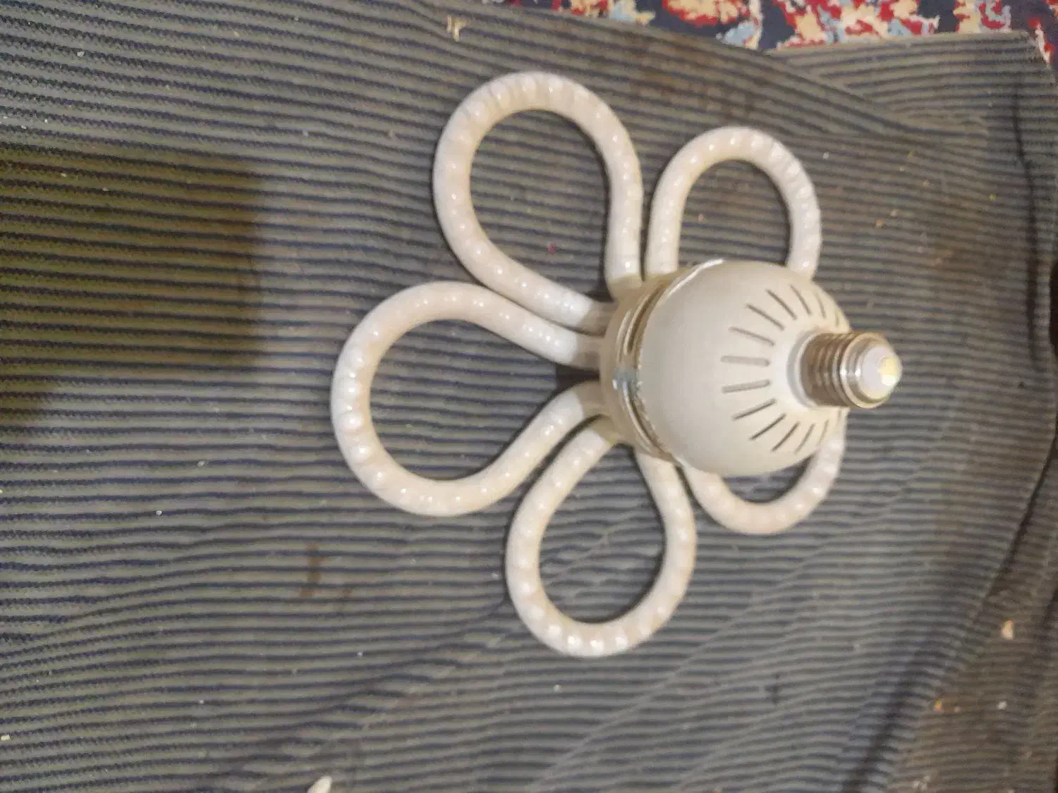 سه راهی و لامپ|لامپ و چراغ|قم, خاکفرج|دیوار