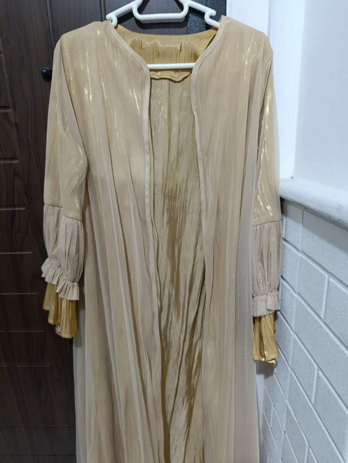 مانتو مجلسی|لباس|مشکین‌دشت, |دیوار