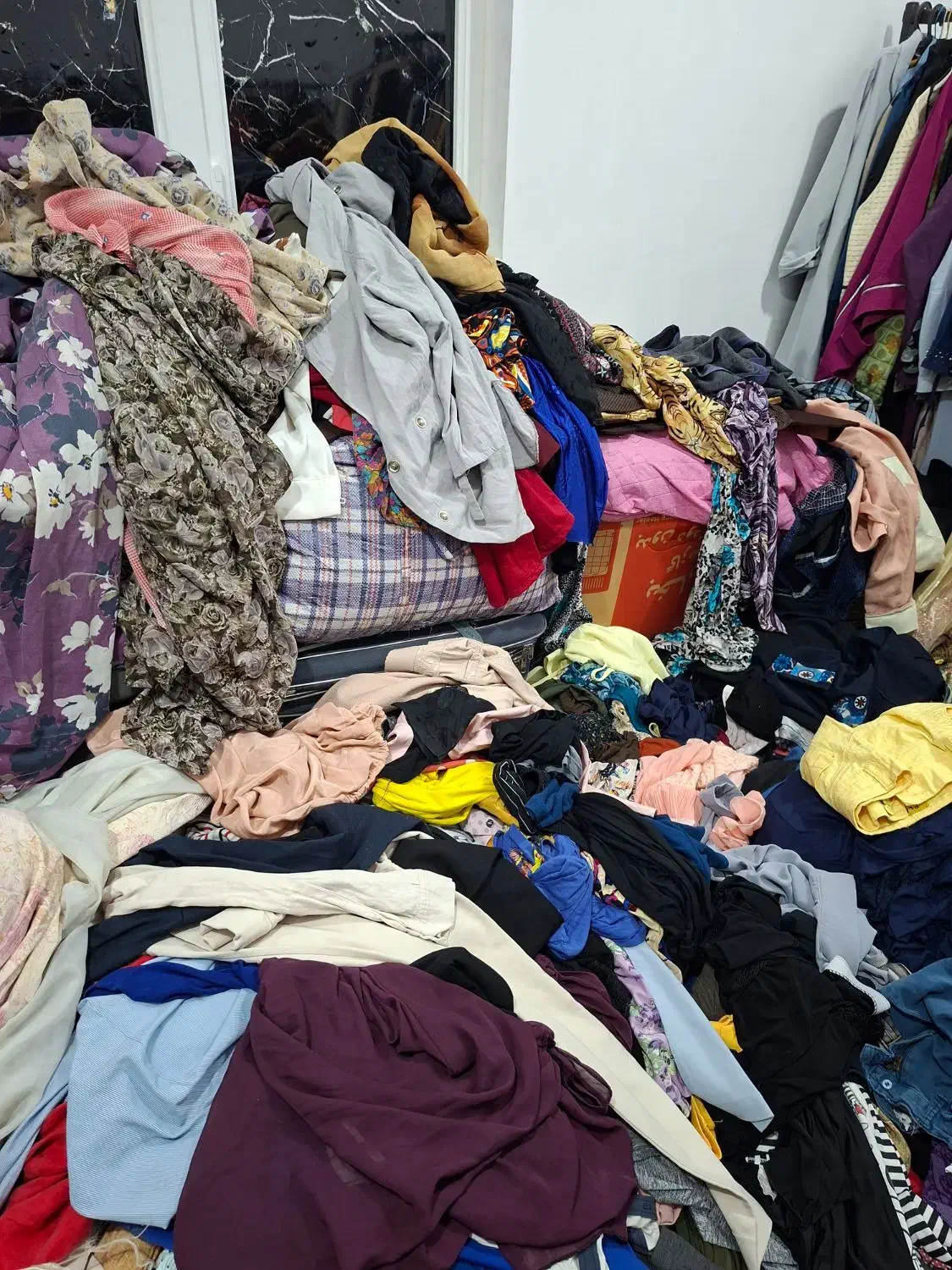 لباس دست دو|لباس|اهواز, بیست متری شهرداری|دیوار