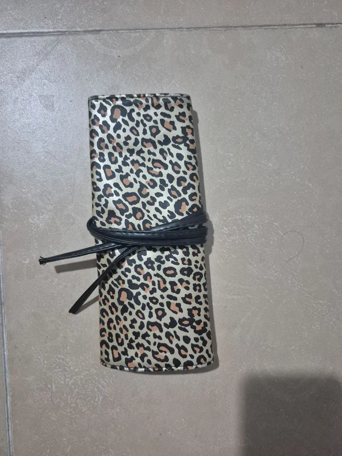 کیف لوازم آرایشی|کیف، کفش، کمربند|شیراز, چوگیاه|دیوار