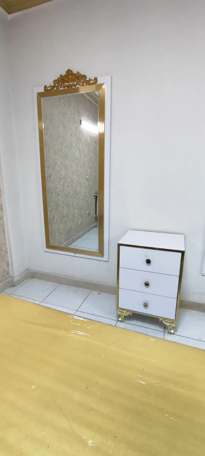 اینه قدی با باکس|آینه|کرمانشاه, |دیوار